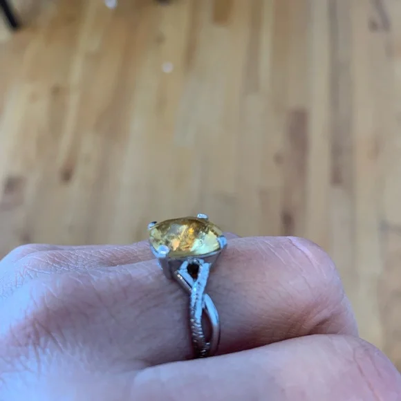 Sterling Silver 925 Cushion Cut Yellow Cubic Zirconia ring, sz 9.25 - Picture 3 of 12